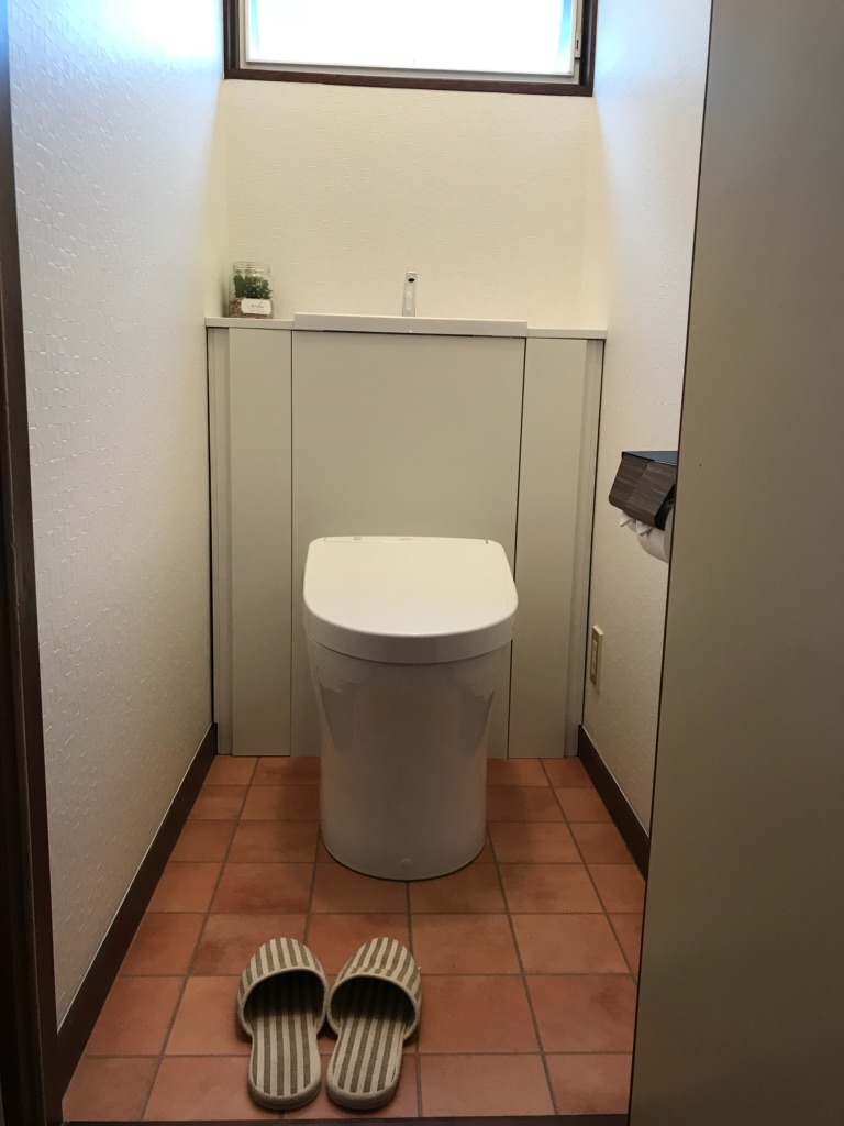 トイレルームの大きさそのまま。爽やか＆お洒落空間に♪ 飯田市のリフォーム 住まいる工房